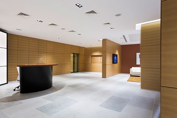 Shadbolt_veneered_panels_in_circulation_area_application