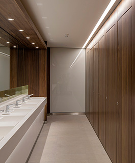 Shadbolt_washroom_cubicles_&_interiors